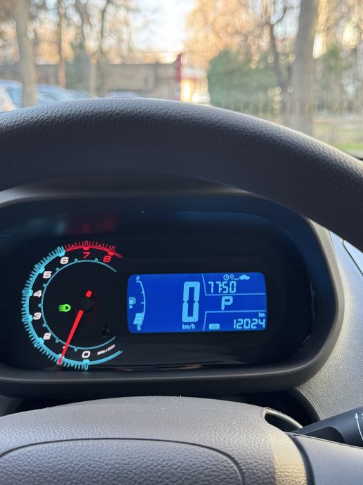 Cobalt LTZ (белый, White summit), автомат, идеальное состояние.