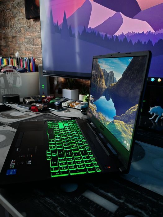 Leptop de gaming ASUS TUF F15 FX506HC