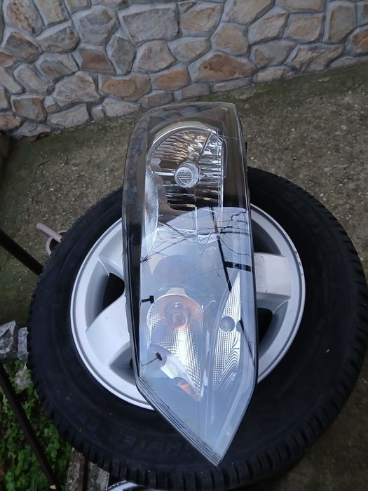 Оригинални фарове за vw polo.5- 6R.2009-2014-година.