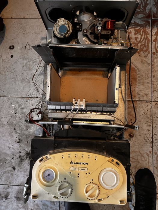 Piese centrala ariston