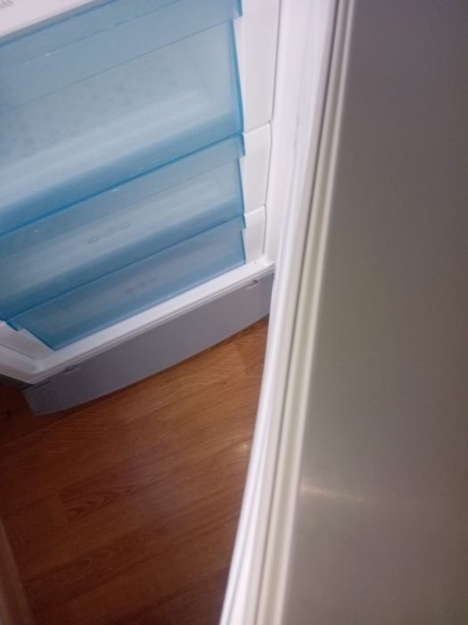 Холодильник.   LG