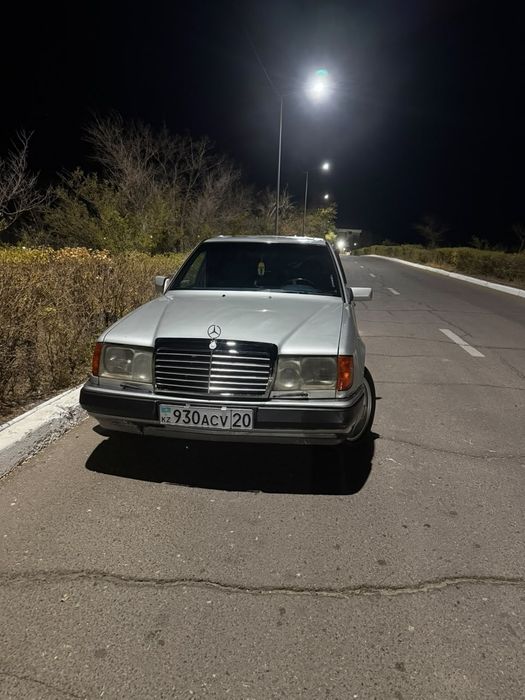 Mercedes Benz E200