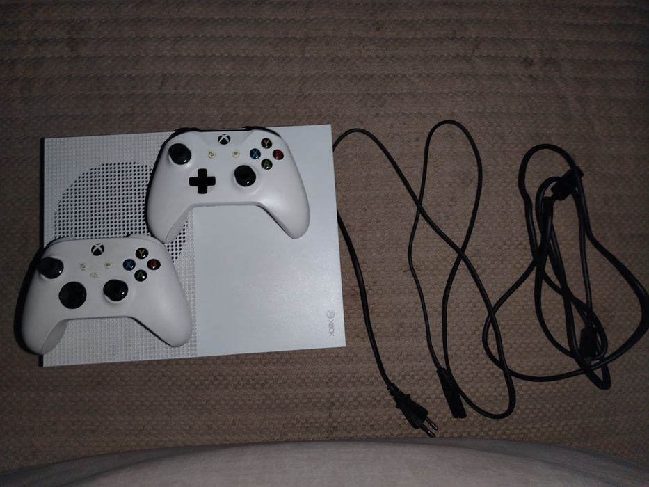 Xbox One S на 1 ТБ