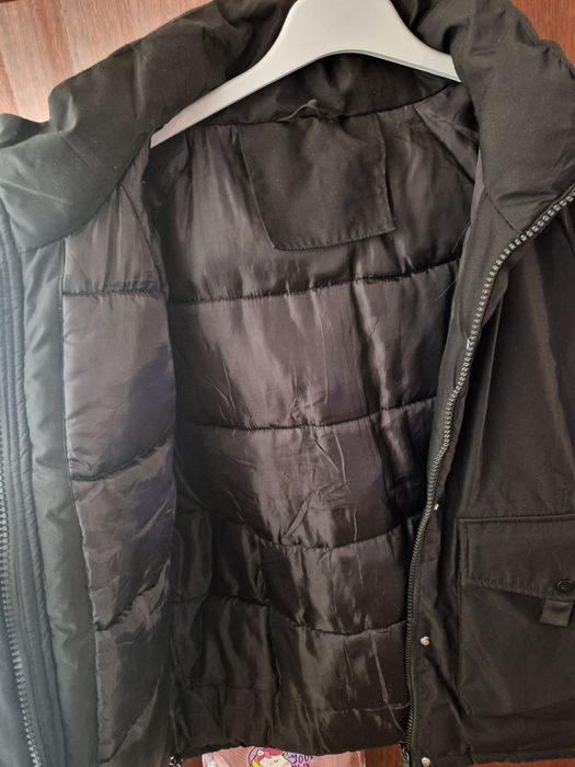 Куртка демисезонная.