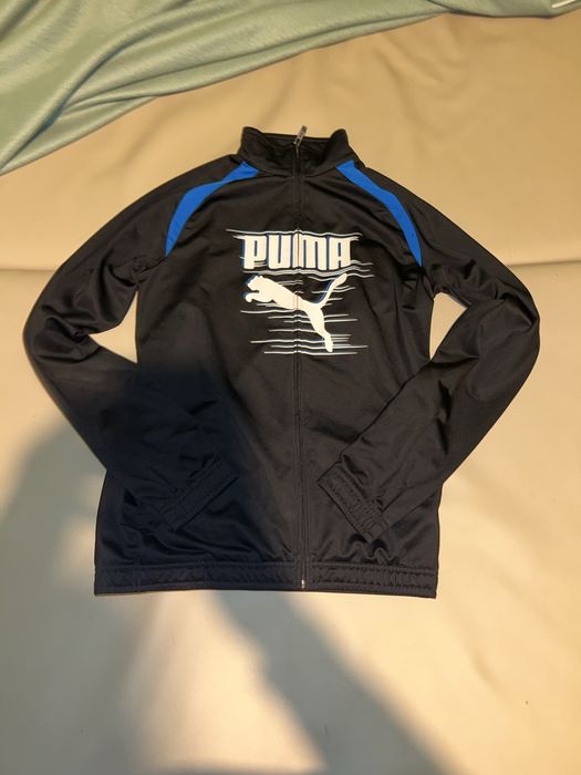 Pantaloni scurti si bluze ( Nike , Adidas , Puma)