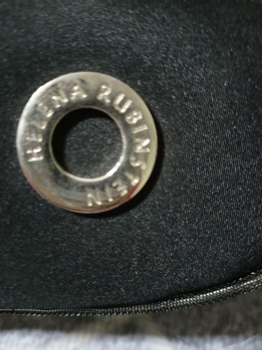 Косметички , кошелёк , и пинал