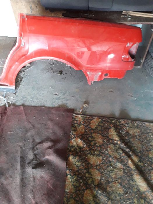 Запчасти на автомобиль АУДИ.