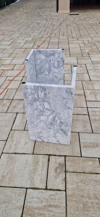 Măsuță marmură  albă