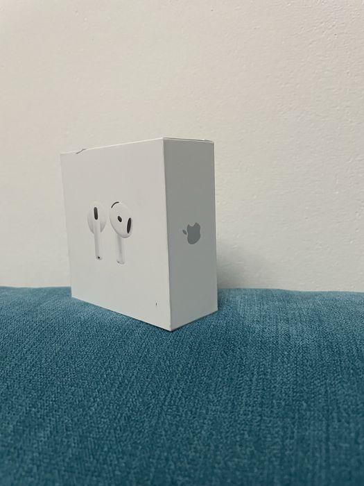 Продам оригинальные AirPods4