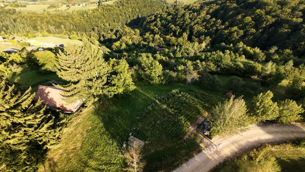 Teren cu intravilan de 3477 mp cu priveliste deosebita