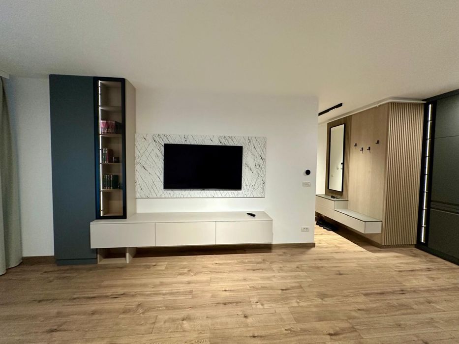 De inchiriat  2 camere lux Adora Central