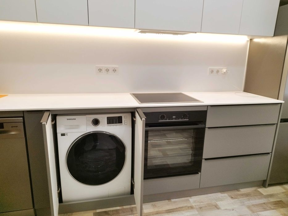 Продава се Едностаен апартамент в Перник, Център - 64 кв.м за 1875 €/кв.м - Снимка #5