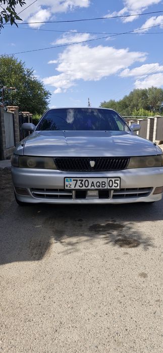 Продам машину тойота чайзер 90