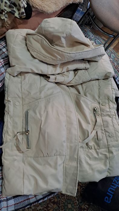 продам женские куртки