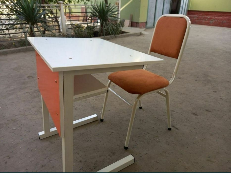 Temir stol stullar Do'konlar bilan ishlaymiz