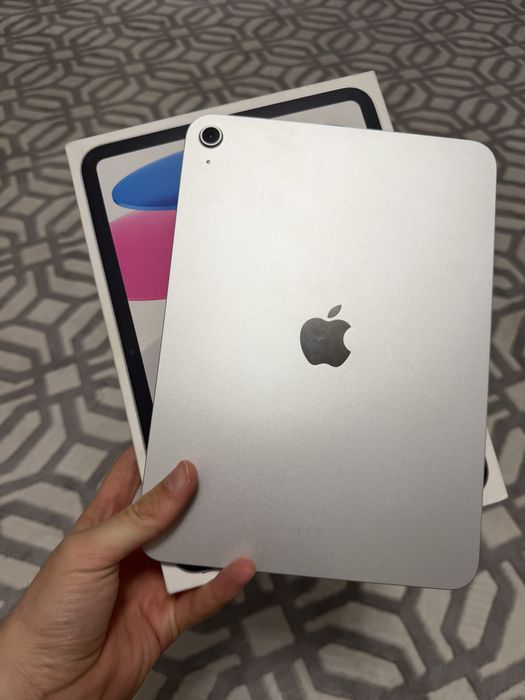 iPad A16 (yengide 12 sikl)