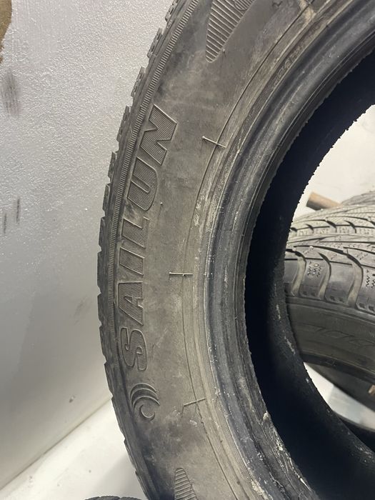 Продам резину 225/65/17