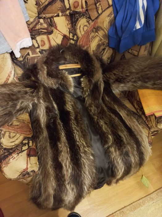 Vand haina de blana naturala