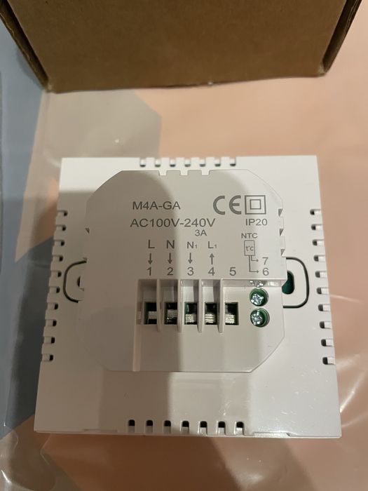 Vand termostat digital cu ecran tactil