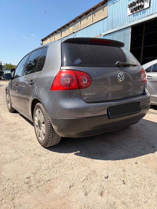 dezmembrari/dezmembrez volkswagen golf 5 1.9TDI