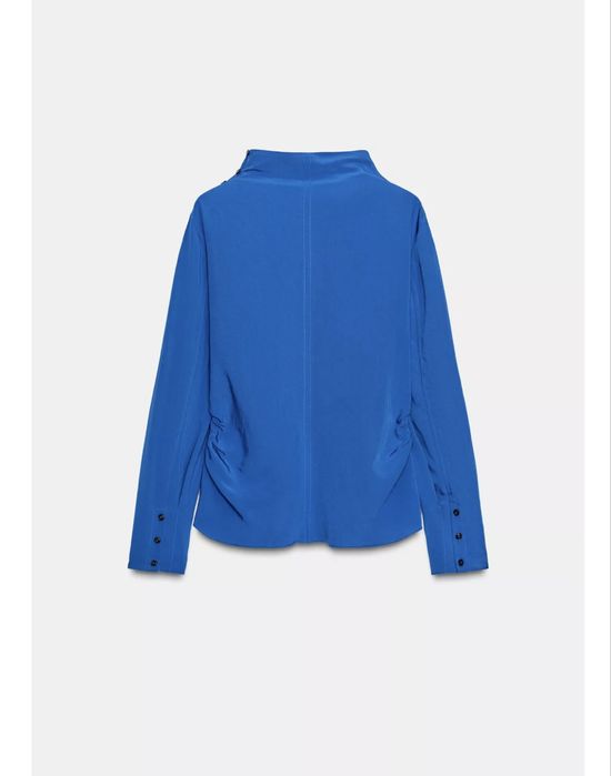 Нова синя блуза на Зара