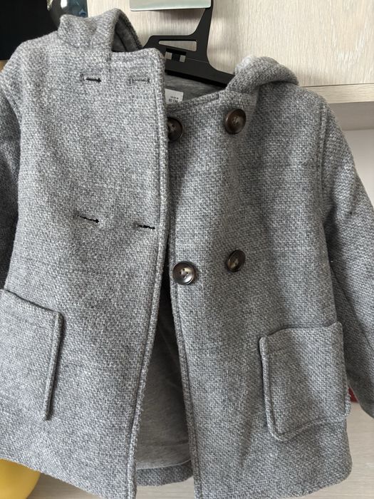 Palton Mango pentru baieti, marimea 92, cu 20% lână.