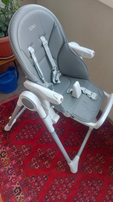 Стол для кормление