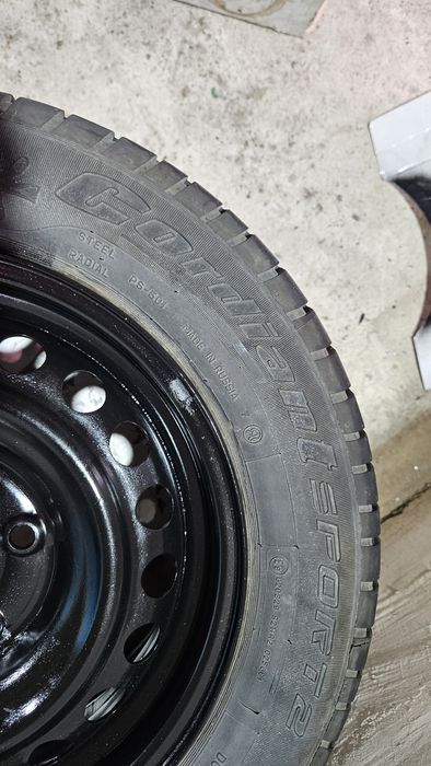 Диск с резиной на хендай