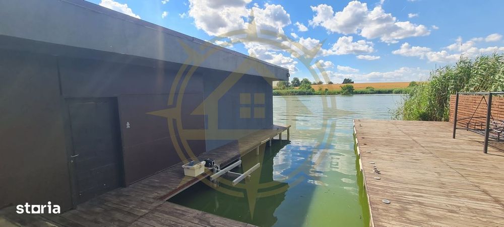 Dom00343 - vila luxurianta la lac cu ponton si casa de barca snagov