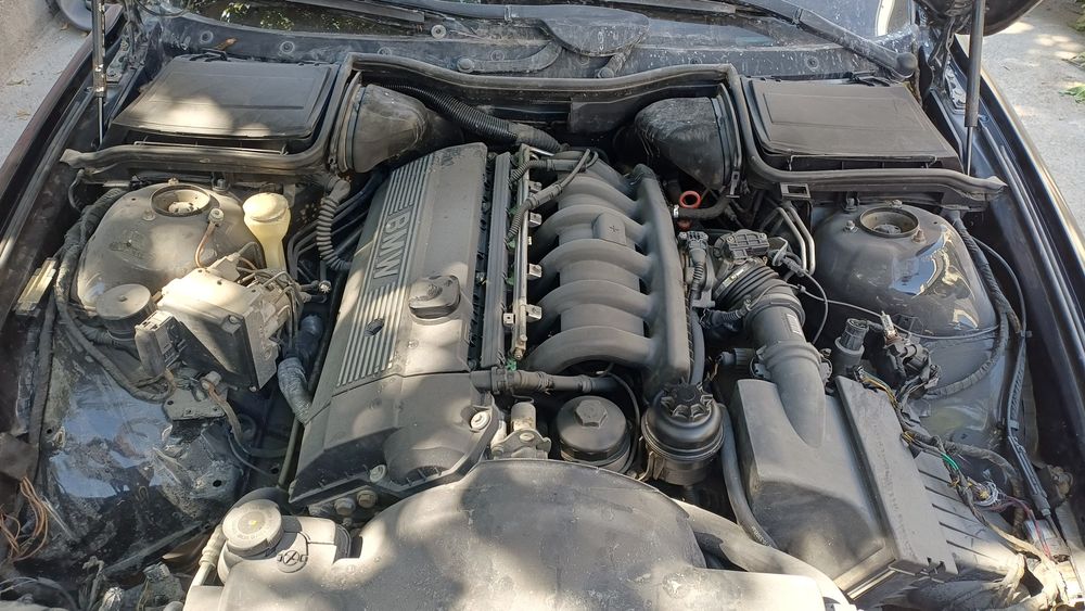 Srochna sotiladi bmw e39