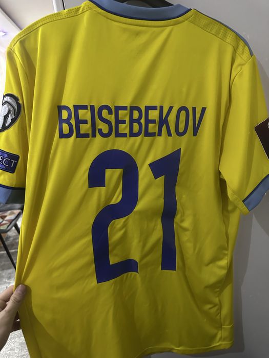 футболка Абзала Бейсебекова