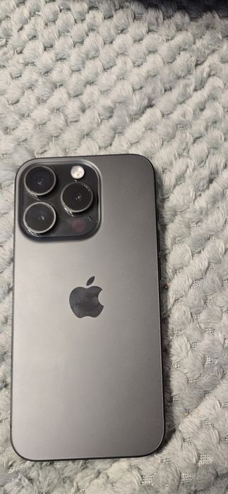 Iphone 15 Pro de vanzare