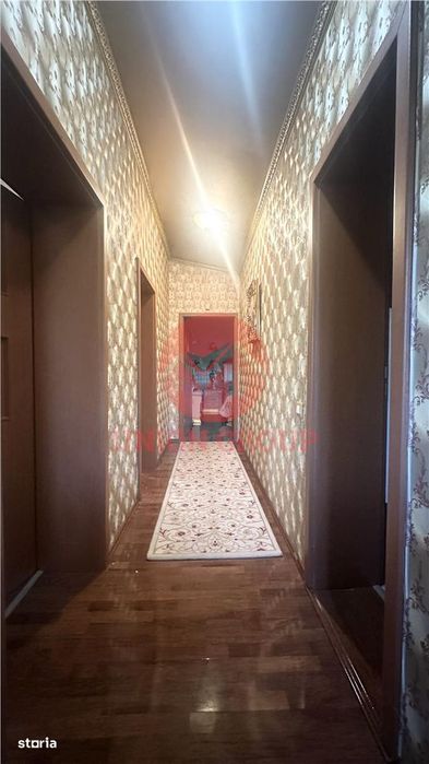 Vila D+P+M, Lazu, Teren 660 mp in Proprietate