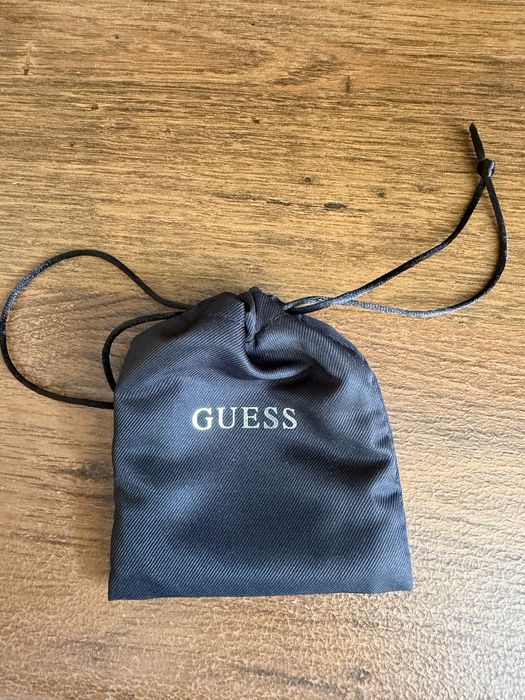 Мъжка кожена гривна Guess