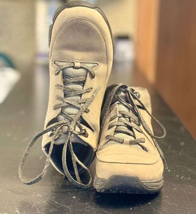 Туристически обувки CLARKS GORE TEX