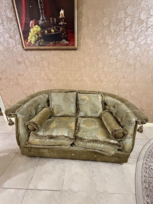 Sifatli divan sotiladi
