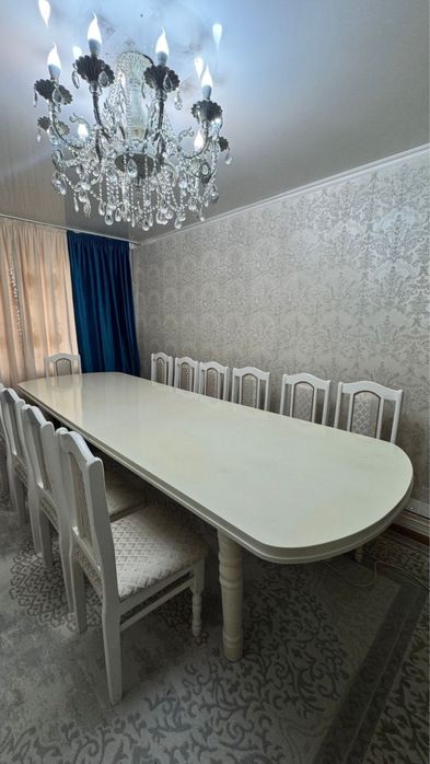 Стол стульями 12