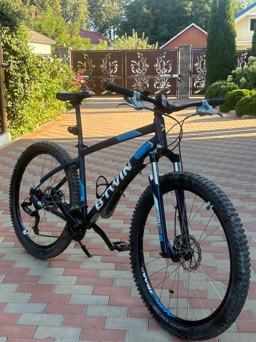 Bicicletă Mountain Bike B'Twin Rockrider 520 – 27.5" – Stare Excelentă