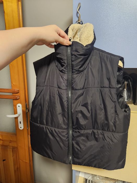 Дамско топло елече с пухкава подплата