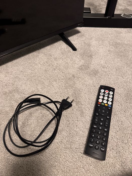 Smart Телевизор Hisense 43A6K 109см черен