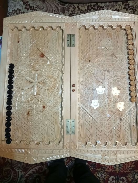 Продаются нарды ручная работа.