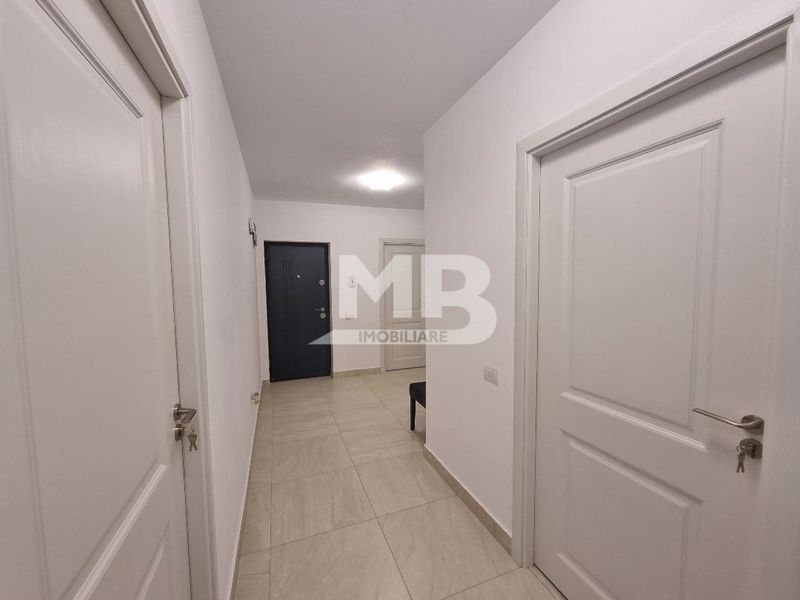 Închiriez apartament de lux