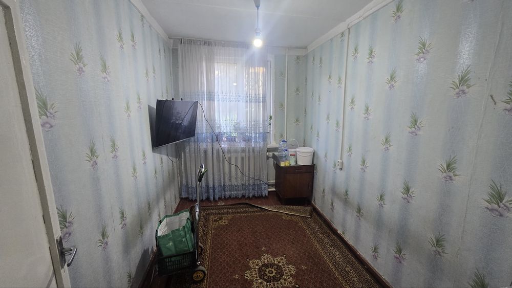 3 комн Аренда Спутник 3 1 этаж 300&