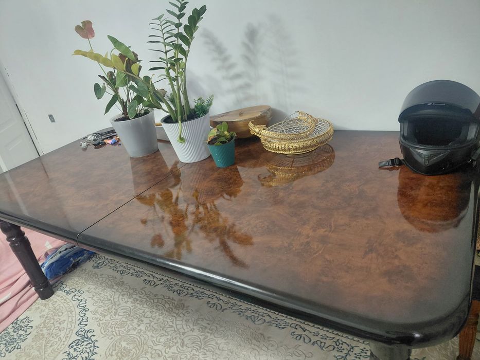 Стол срочный торг продам 70000