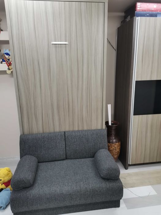 Vând pat rabatabil cu canapea