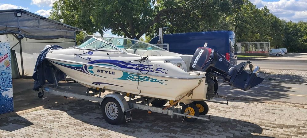 продавам  ладка с  мотор