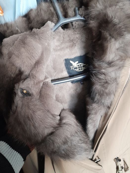 Продам парку почти новая