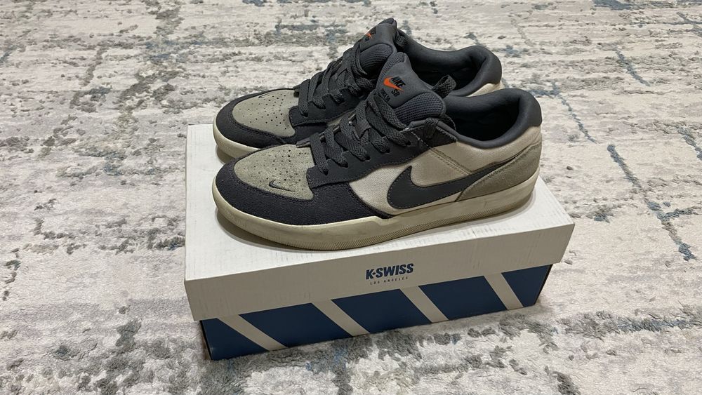 Nike, продается оригинальные кроссы Nike SB dunk, размер US7, EU 40.