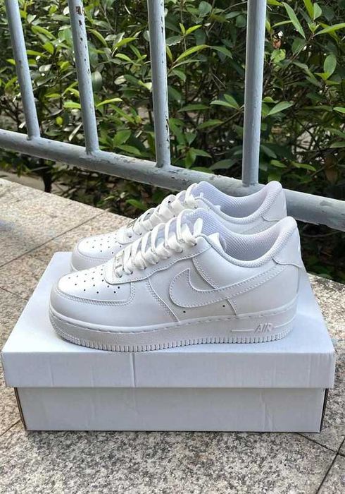 Nike Air Force 1 Low '07 White EU45