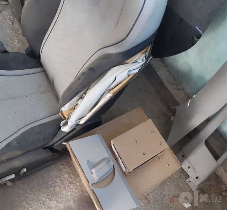 BYD chazor orqa chap taraf eshigi pataloq sidenya reminlari ham bor